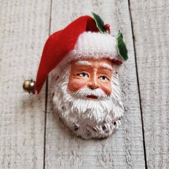 Vintage Santa Head Holiday Brooch - Picture 1 of 3